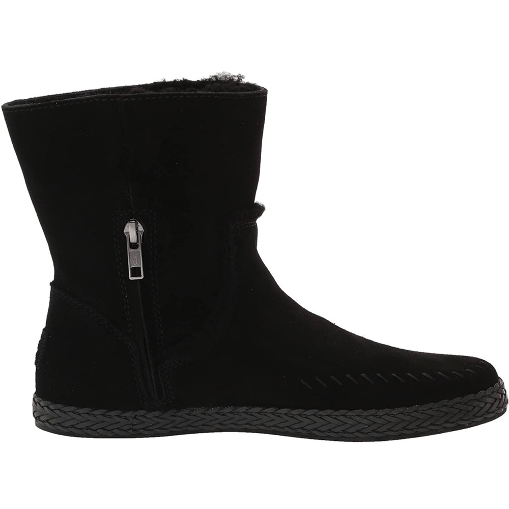 Women’s boots  size 10